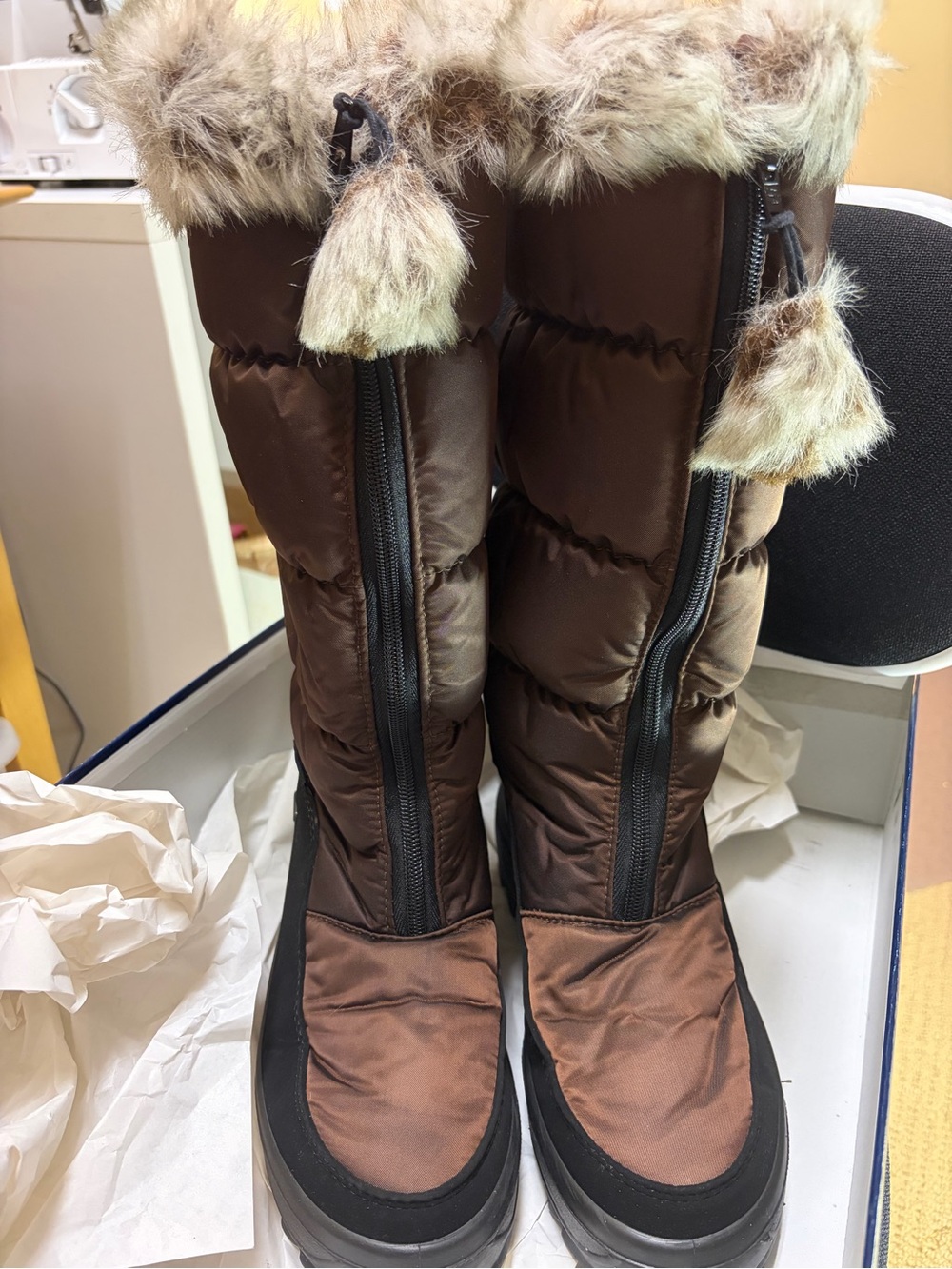Women's Brown Faux-Fur Trim Winter Boots
